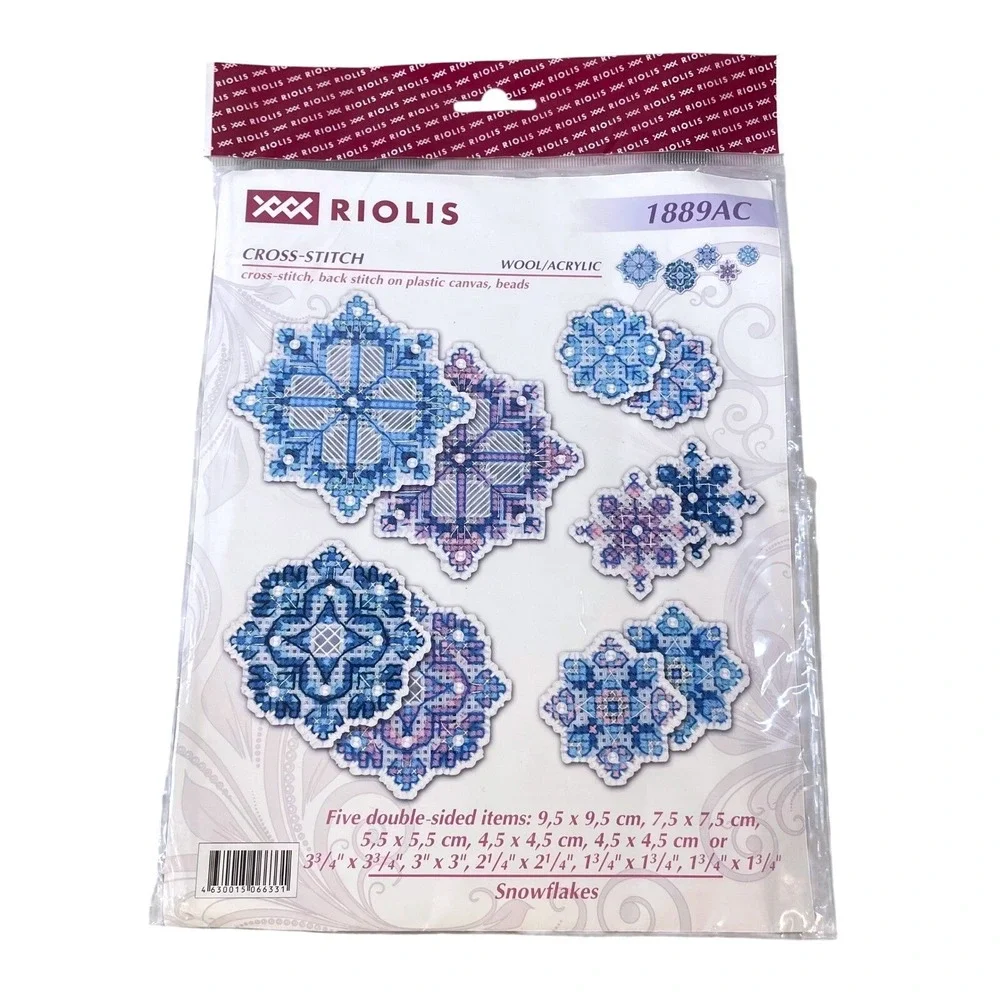 NIP Riolis Cross Stitch‎ Kit Snowflakes 1889AC Plastic Canvas Wool Acrylic Beads